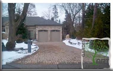 Removing Snow In Toronto